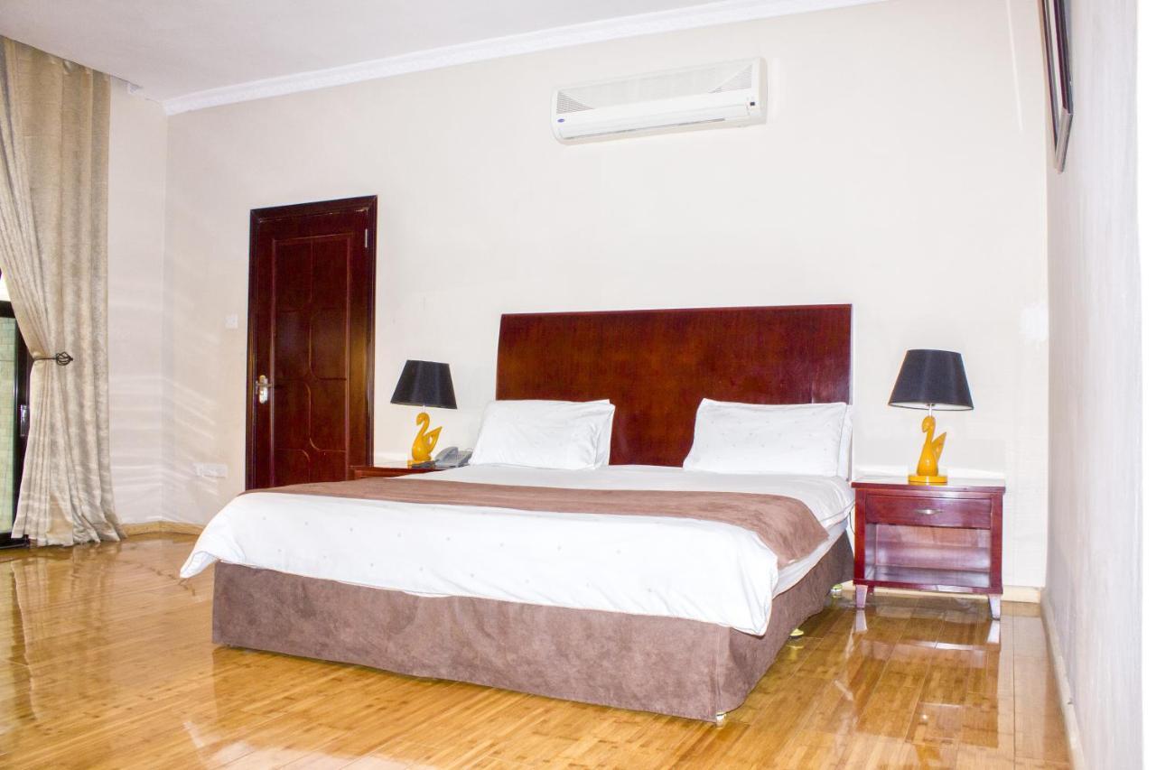 Icon Hotel Chingola Zimmer foto